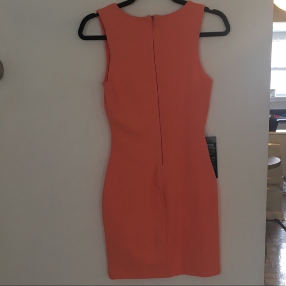 Keyhole Sleeveless Dress - Picture 5 of 5
